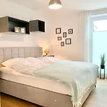 Idyllisches Mit Spielzimmer Und Garten 度假居 *