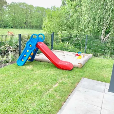 Idyllisches Mit Spielzimmer Und Garten * Sehestedt (Lower-Saxony)